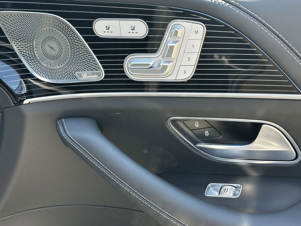 Certified 2024 Mercedes-Benz Maybach GLS 600 4MATIC image 17