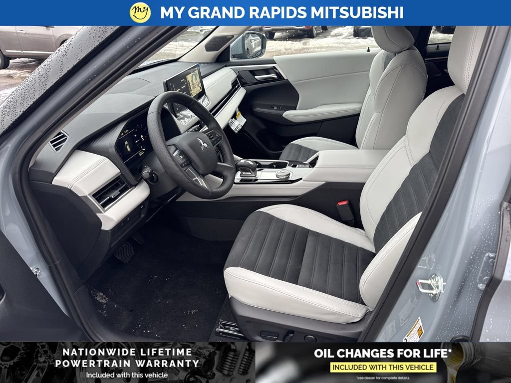 New 2026 Mitsubishi Outlander SE AWD/4WD image 10