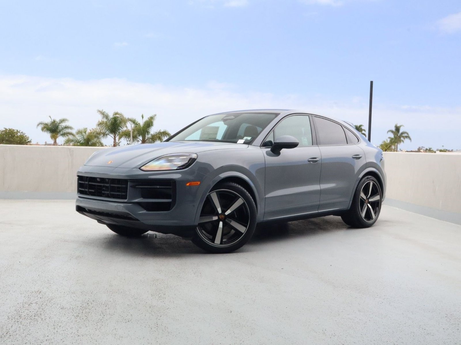 New 2026 Porsche Cayenne Coupe AWD/4WD video 1