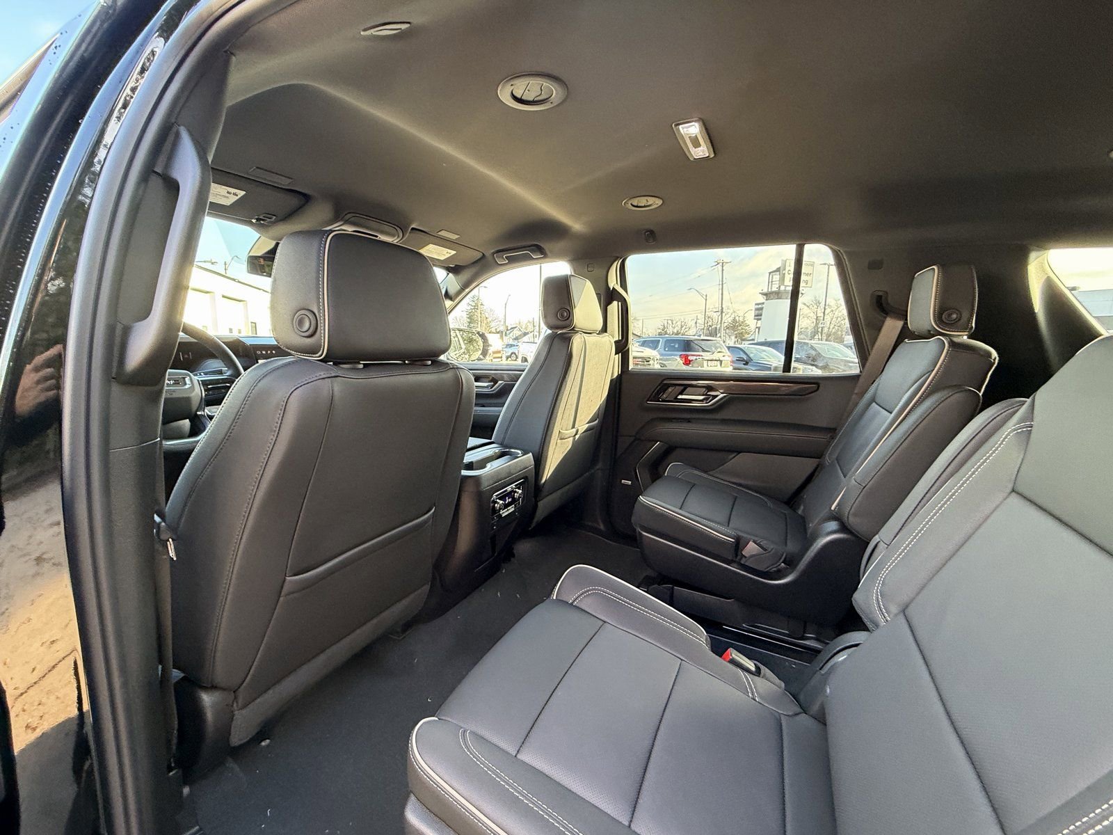 New 2026 GMC Yukon Elevation image 5