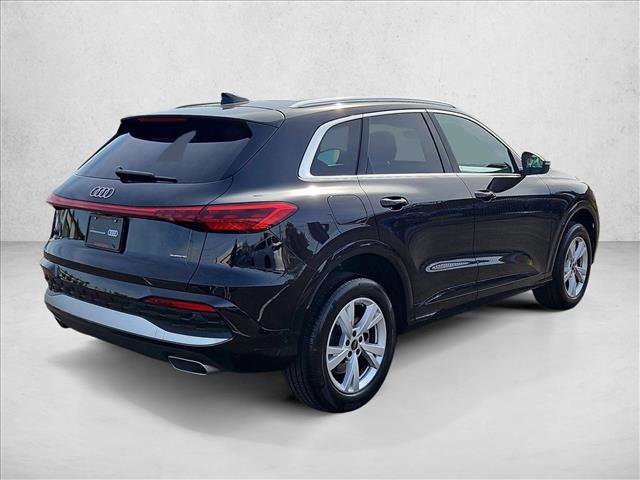 Certified 2025 Audi Q5 Premium w/ Convenience Package image 5