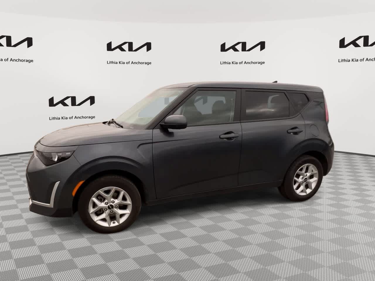 Used 2024 Kia Soul LX w/ Option Group 015 FWD image 4