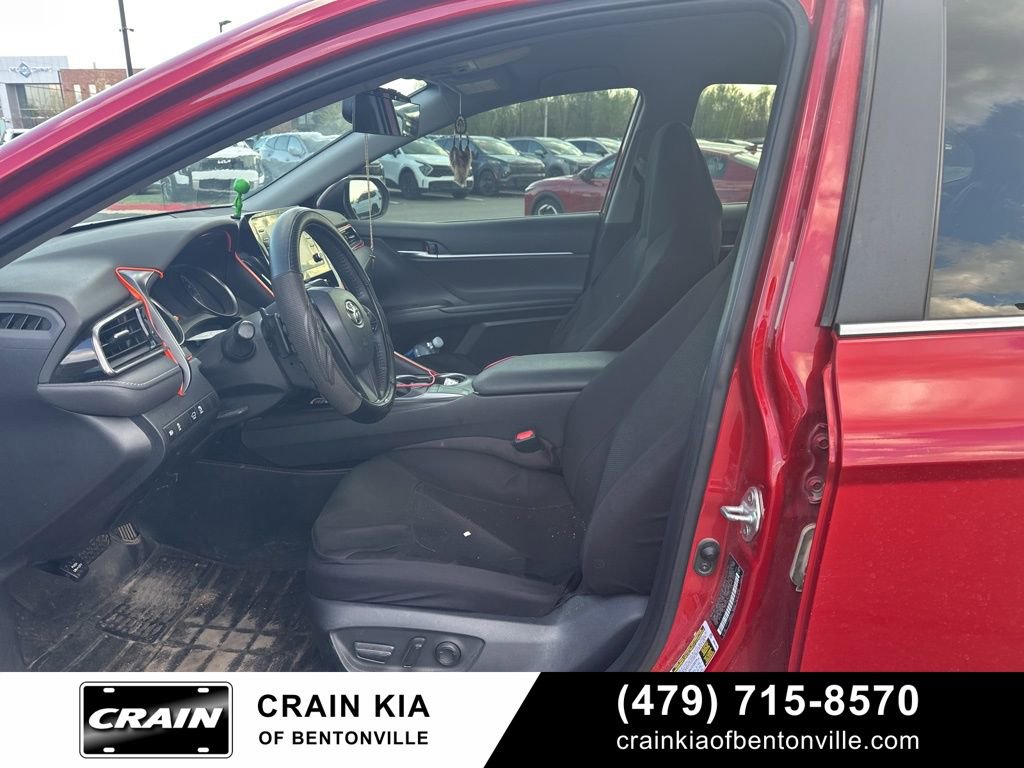 Used 2023 Toyota Camry SE w/ Convenience Package FWD image 13