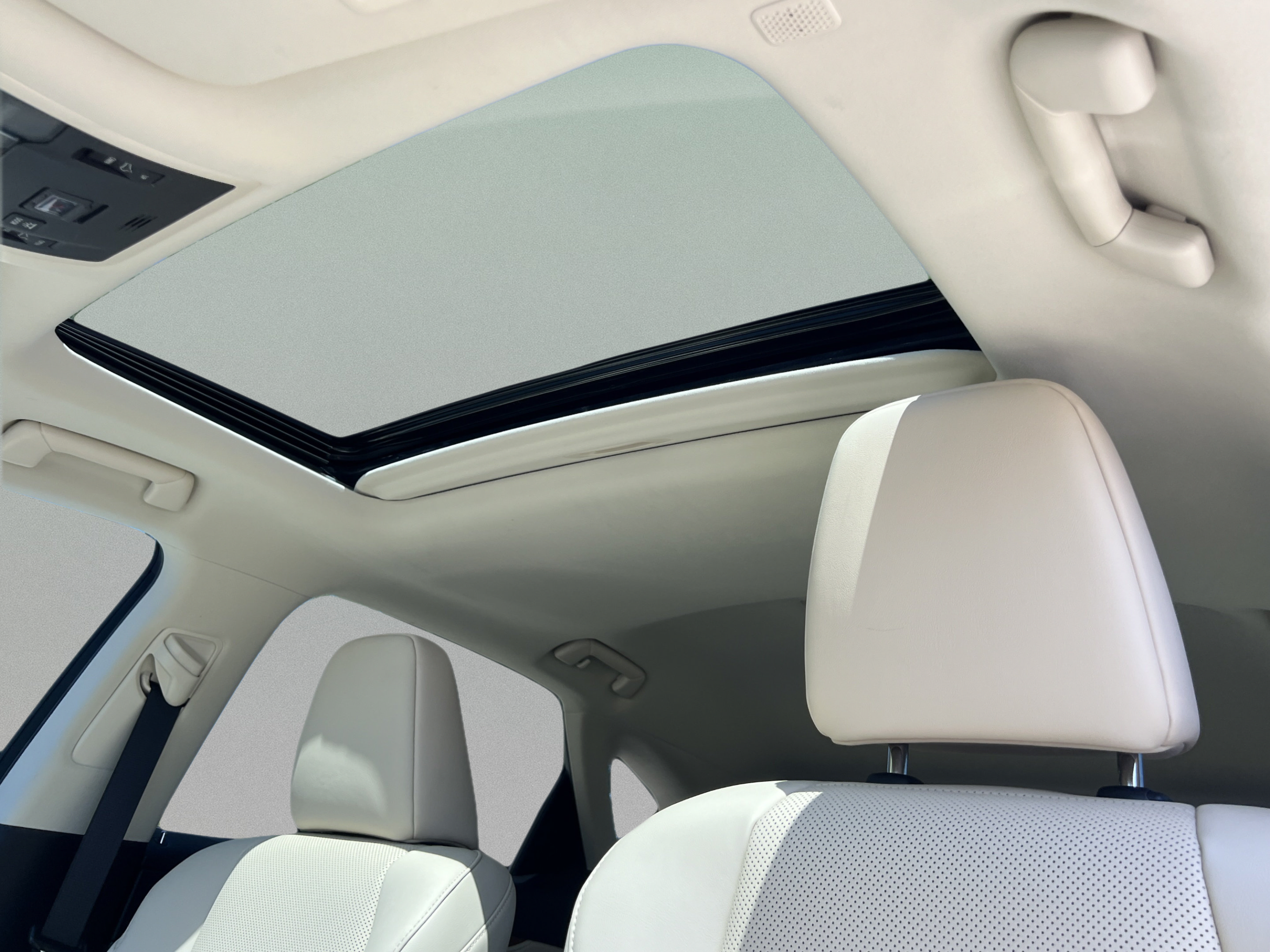 Used 2022 Lexus RX 350 FWD w/ Premium Package image 16