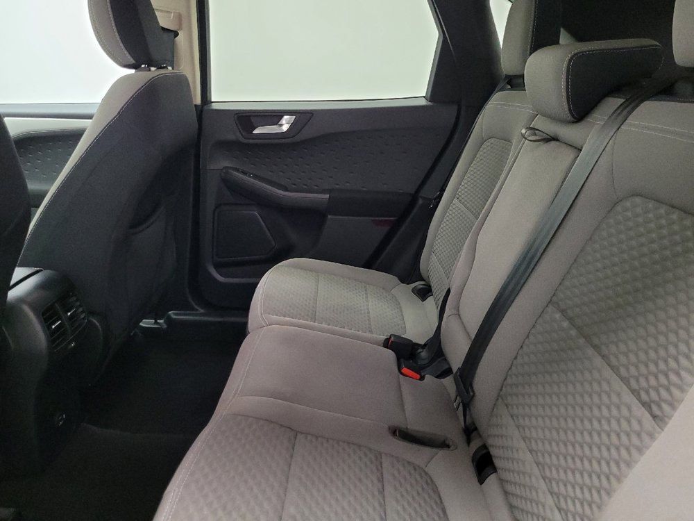 Used 2020 Ford Escape SE FWD image 18
