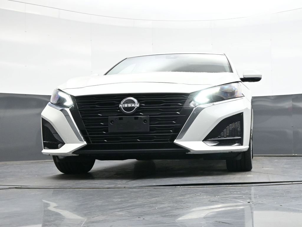 Used 2023 Nissan Altima 2.5 SL image 40
