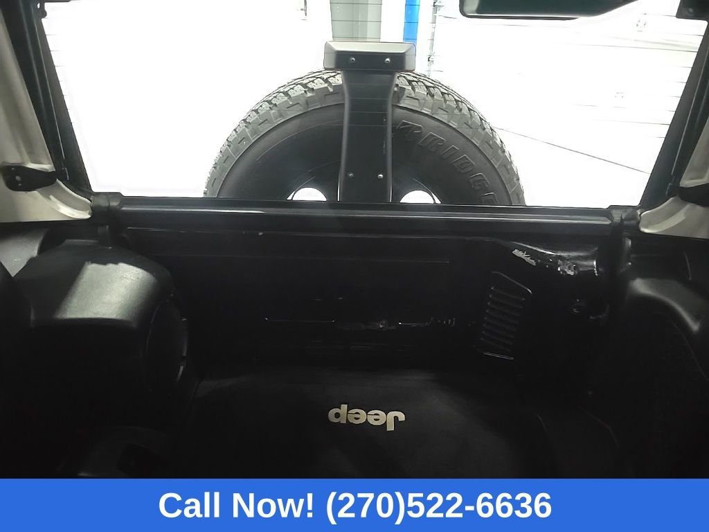 Used 2012 Jeep Wrangler Unlimited Sahara w/ Dual Top Group AWD/4WD image 20