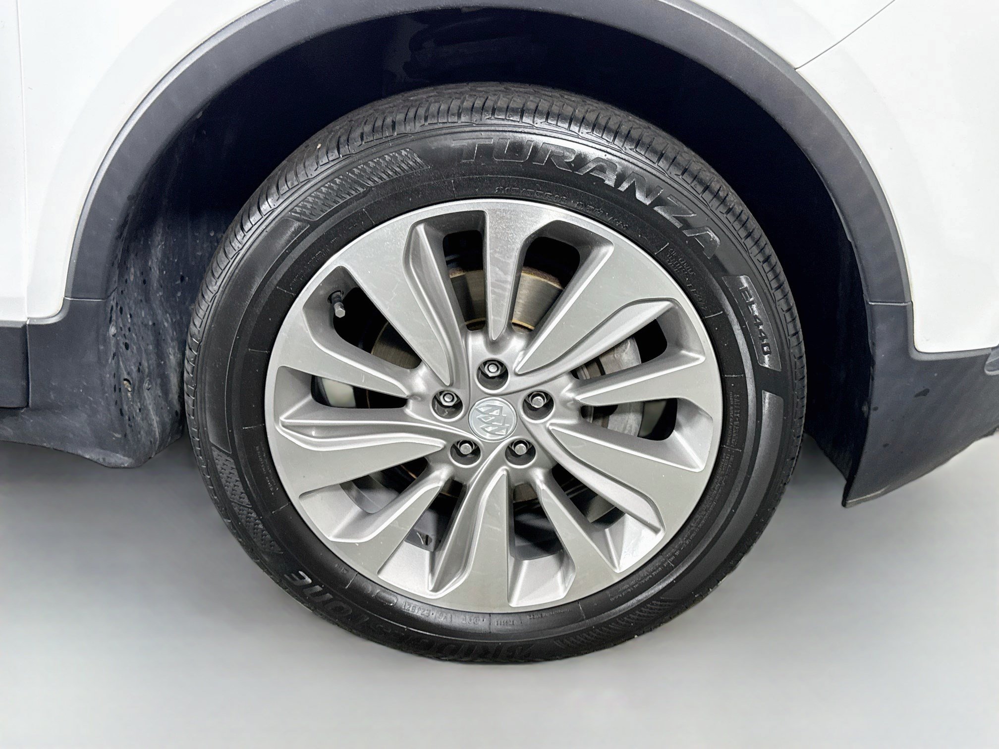 Used 2020 Buick Encore Preferred FWD image 32