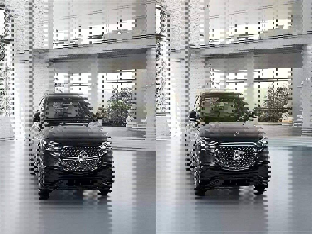 New 2026 Mercedes-Benz E 450 4MATIC Sedan image 8