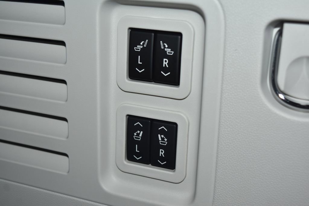 Used 2026 GMC Acadia Denali w/ Super Cruise Package image 32