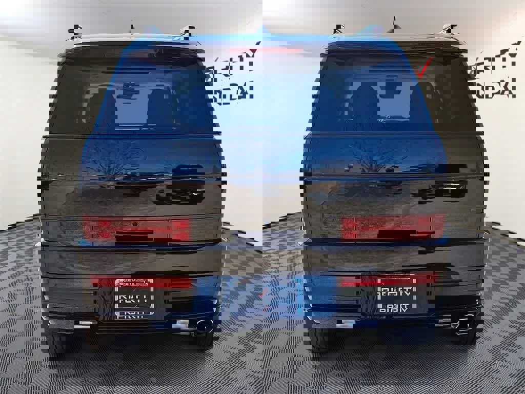 Used 2025 Hyundai Santa Fe Calligraphy image 5