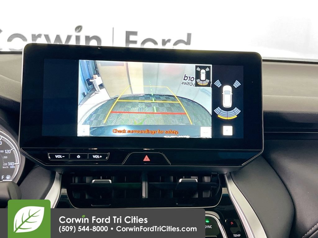 Used 2024 Toyota Venza Nightshade AWD/4WD image 21