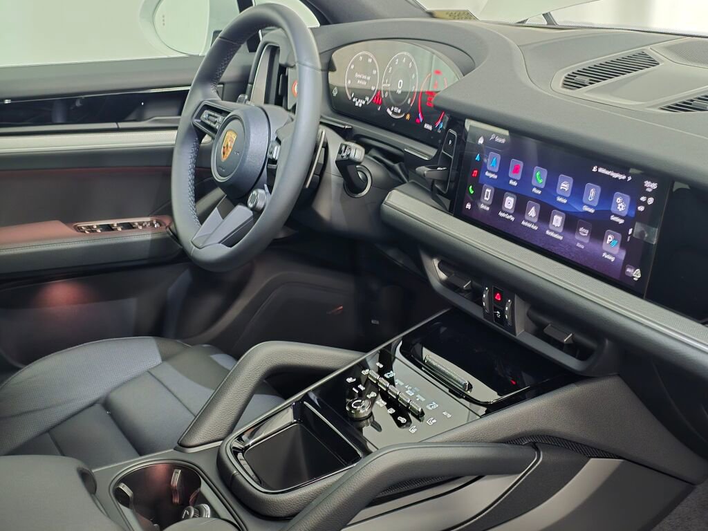 New 2026 Porsche Cayenne image 30