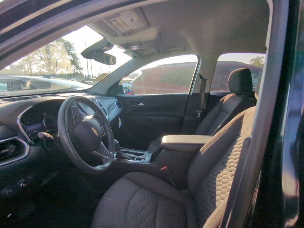 Used 2020 Chevrolet Equinox LT w/ Driver Convenience Package AWD/4WD image 6