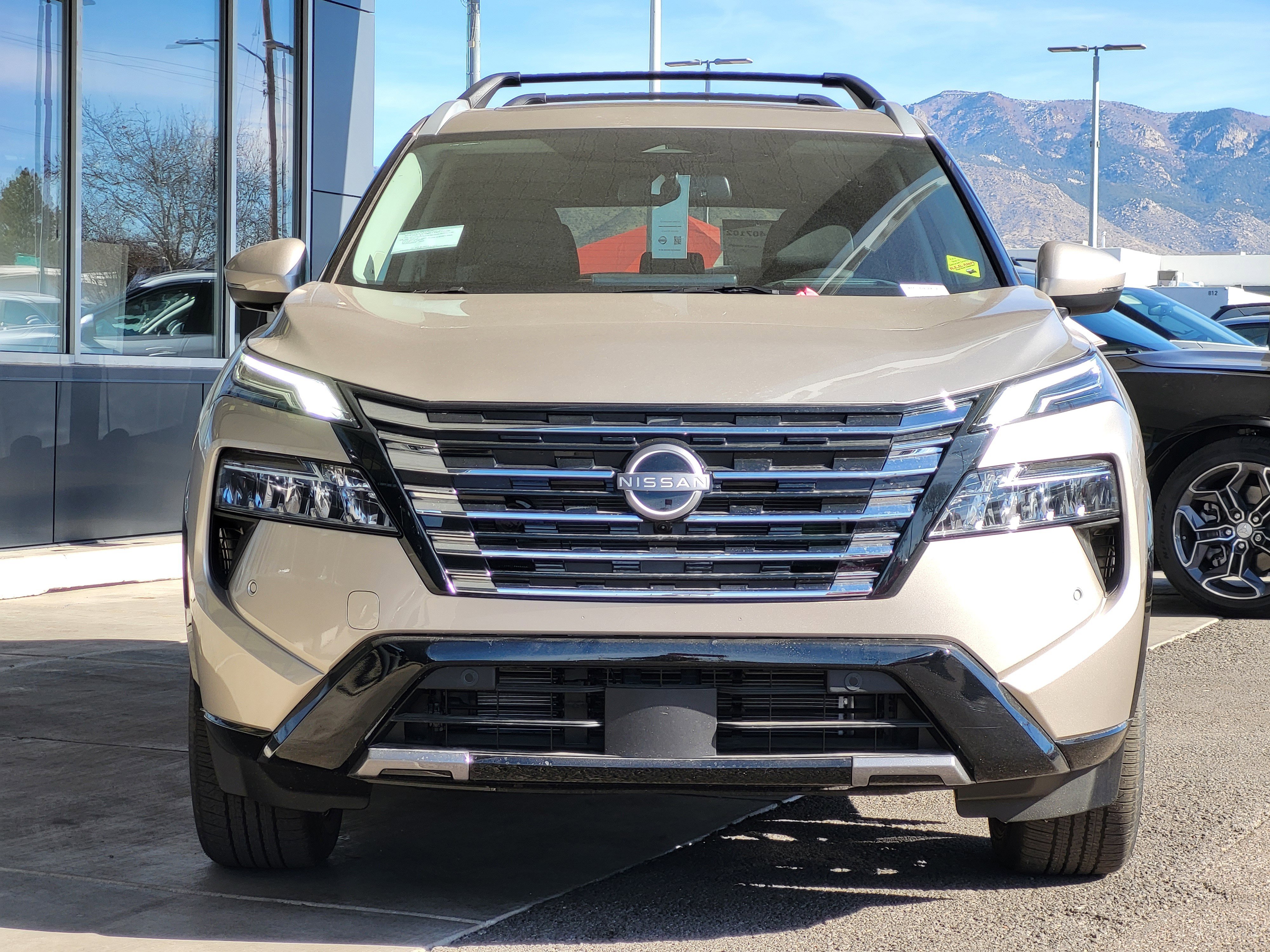 New 2026 Nissan Rogue Platinum w/ Platinum Premium Package image 2