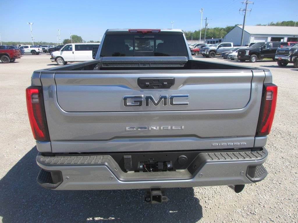 New 2026 GMC Sierra 3500 Denali Ultimate AWD/4WD image 6