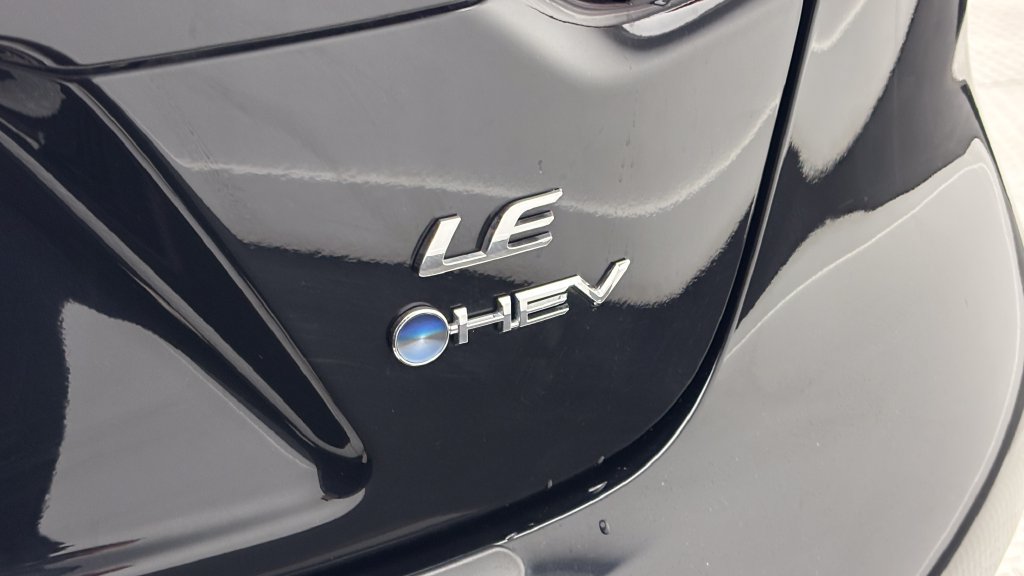 Used 2026 Toyota Corolla LE AWD/4WD image 9
