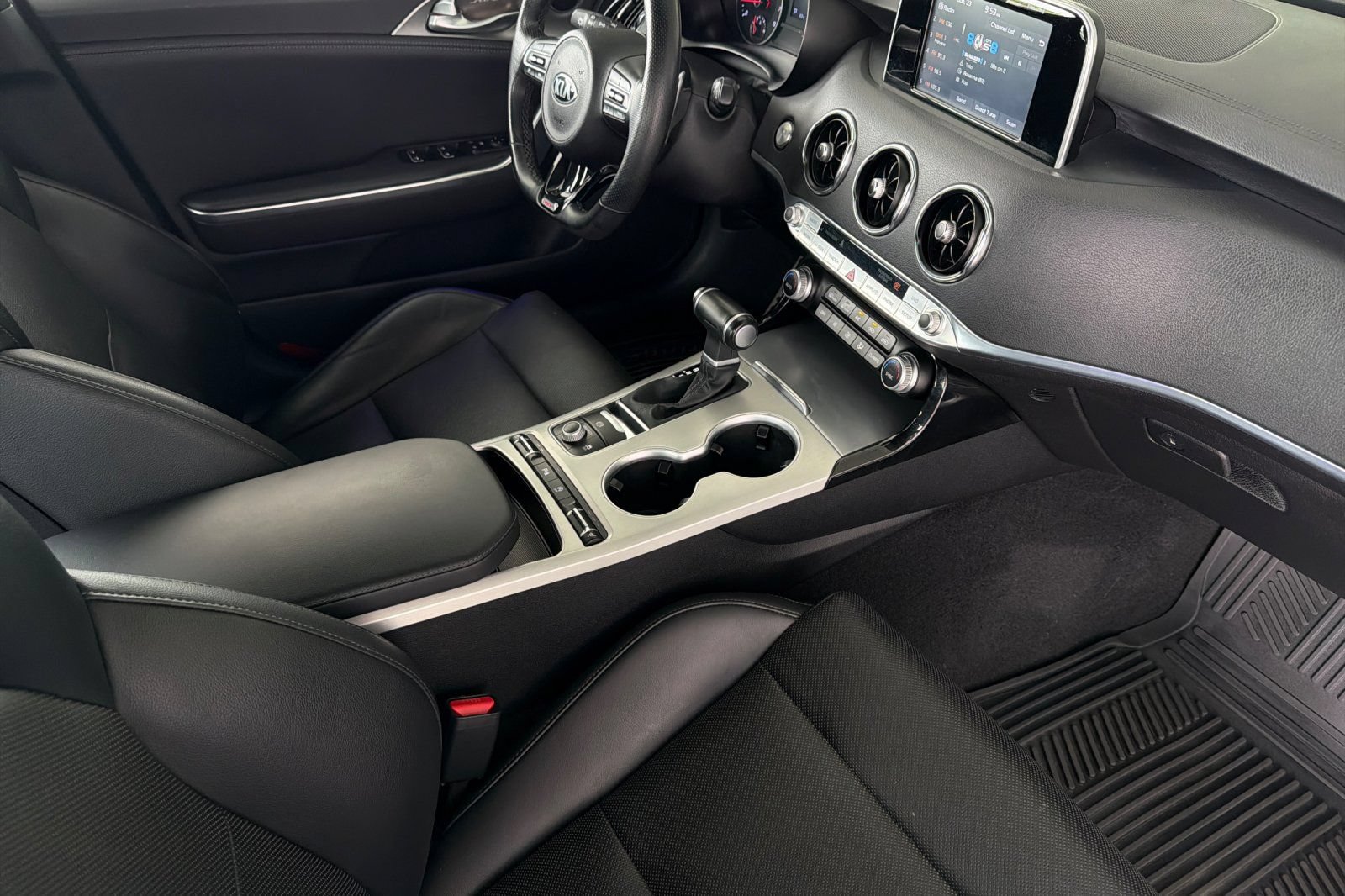 Used 2019 Kia Stinger GT RWD image 17