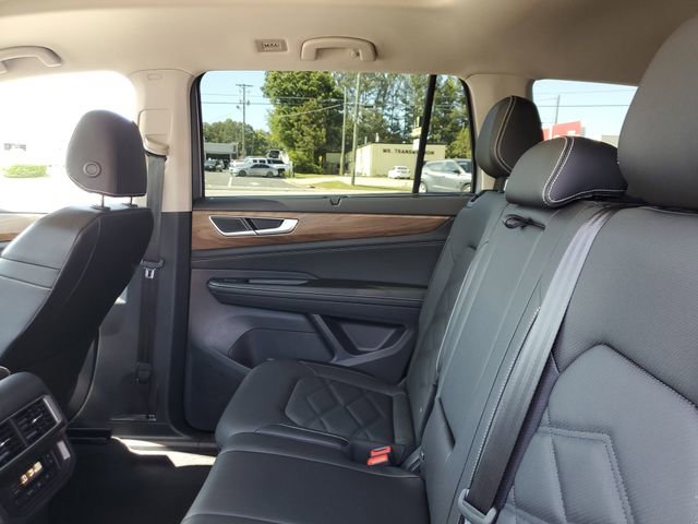 Certified 2025 Volkswagen Atlas SE w/ Panoramic Sunroof Package FWD image 10