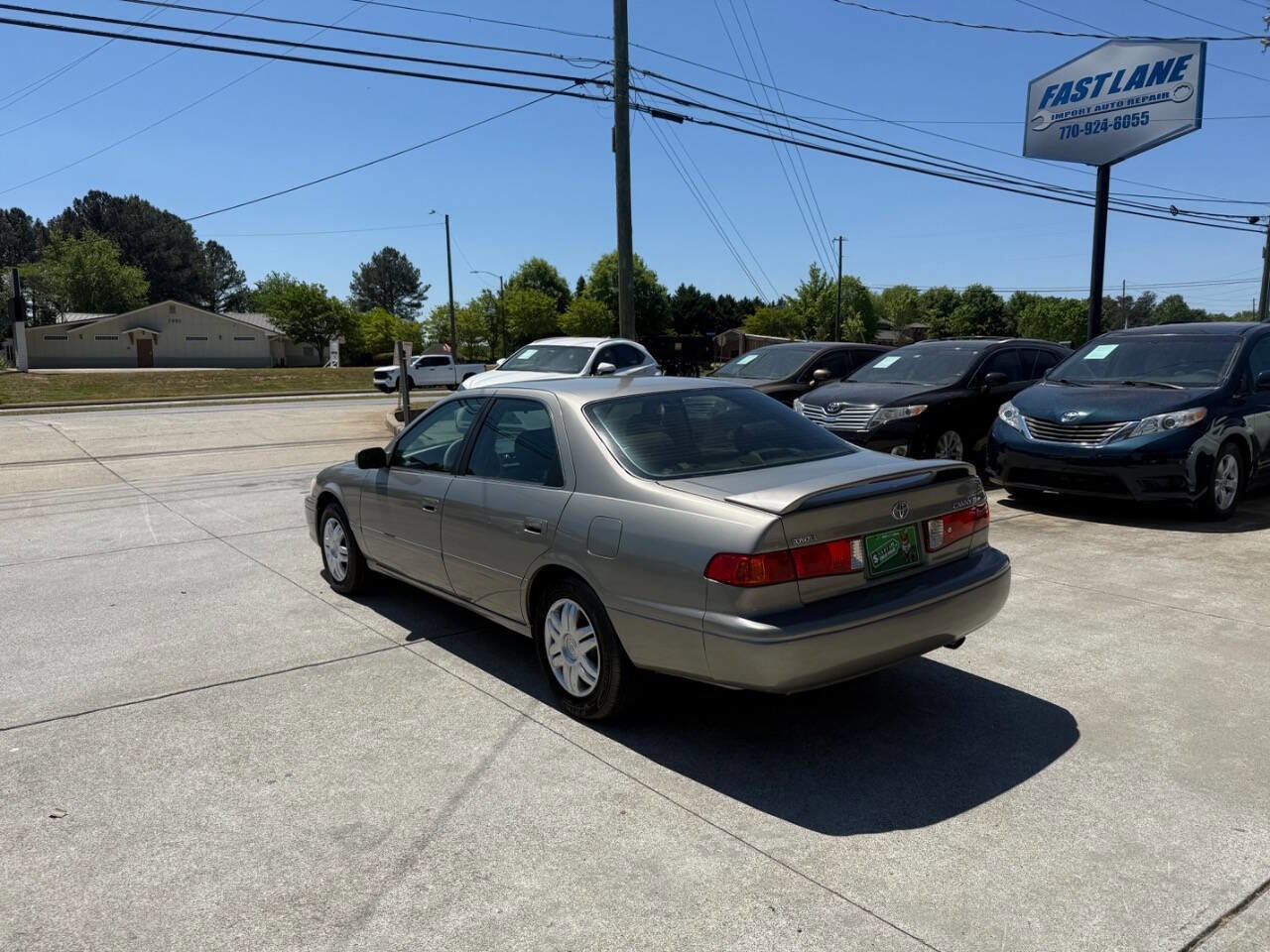 Used 2001 Toyota Camry LE FWD image 5