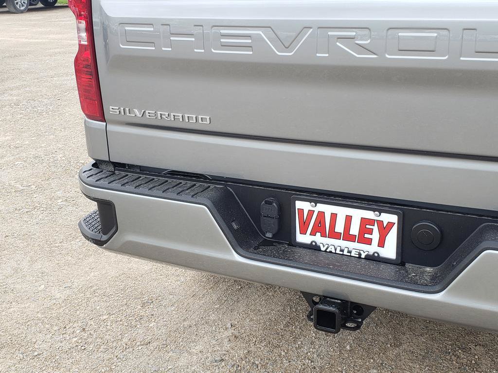 New 2026 Chevrolet Silverado 1500 Custom AWD/4WD image 11