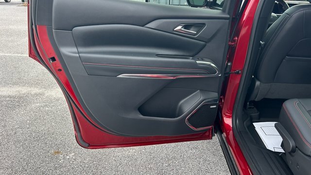 Certified 2024 Chevrolet Traverse RS image 35