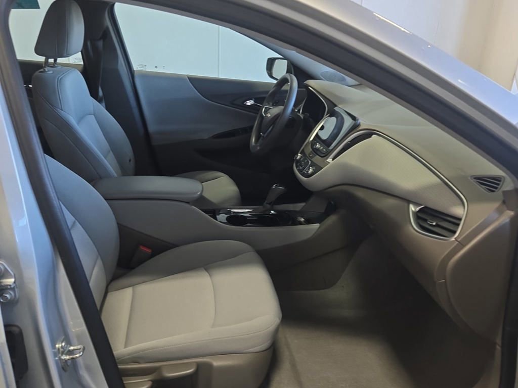 Used 2019 Chevrolet Malibu LS w/ LPO, Convenience Package 2 image 11