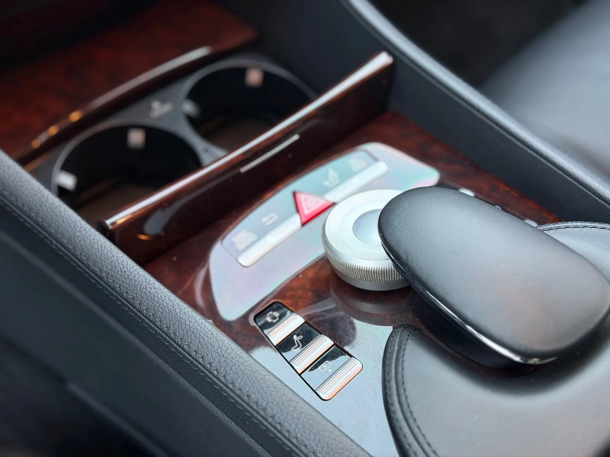 Used 2013 Mercedes-Benz CL 550 CL 550 4MATIC Coupe 2D w/ Sport Pkg Plus One image 25