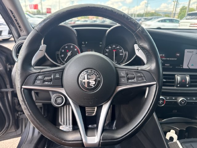 Used 2018 Alfa Romeo Giulia Ti w/ Quick Order Package 22X Lusso AWD/4WD image 16