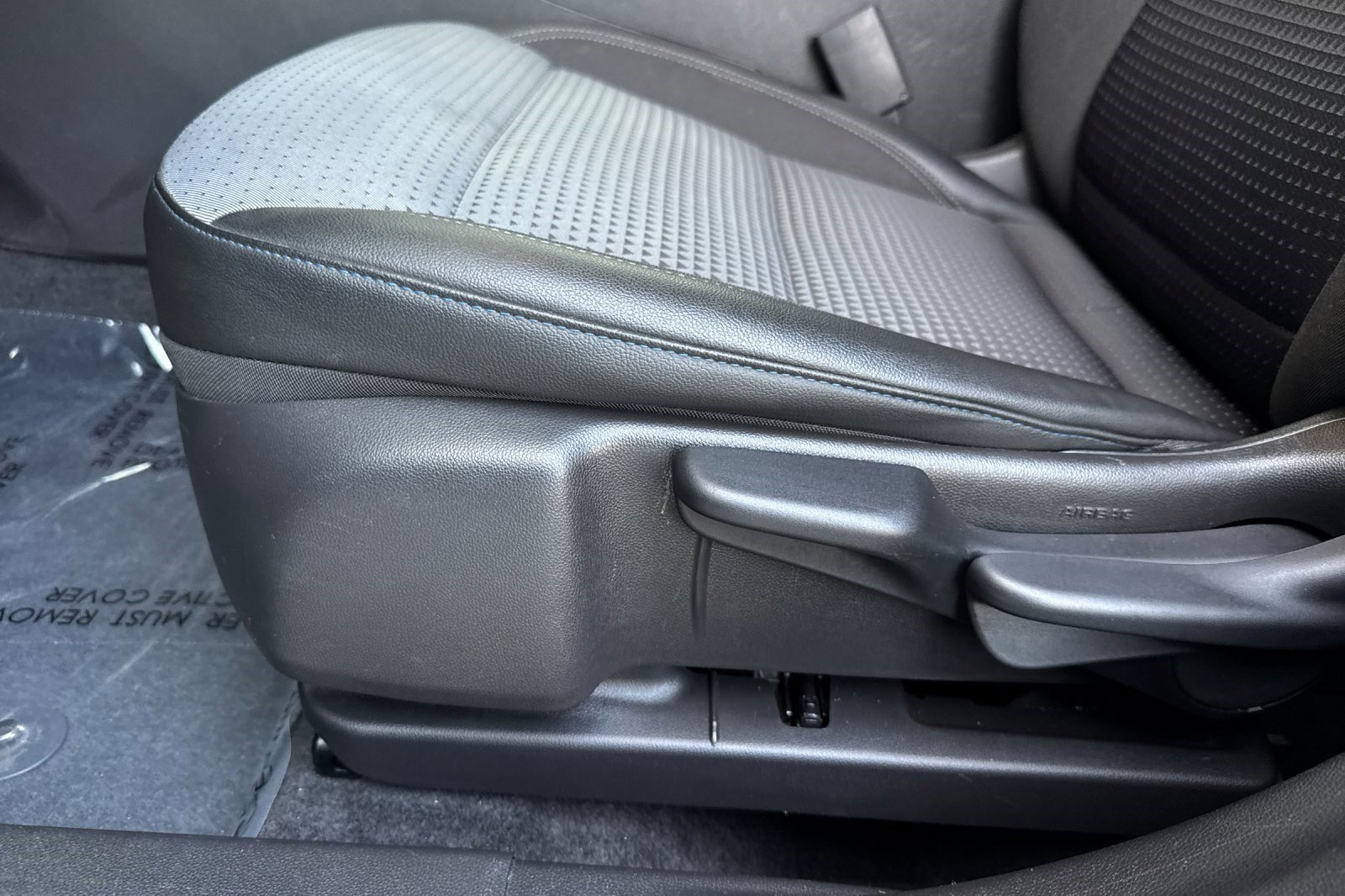 Used 2025 Chevrolet Trax LT image 13