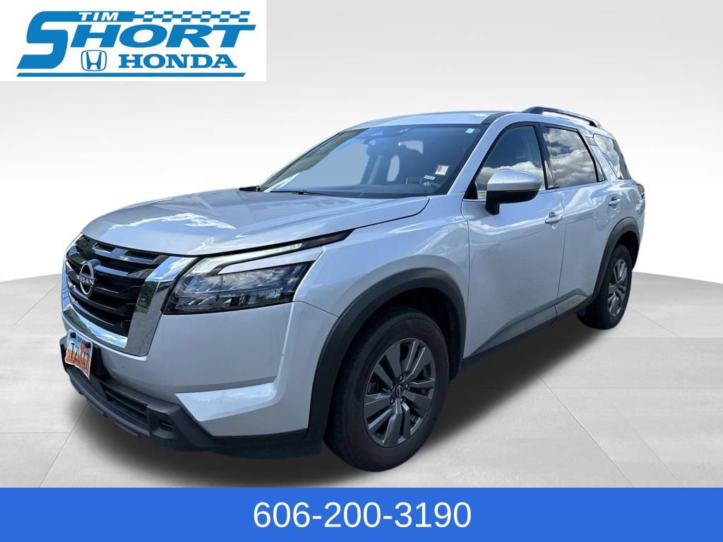 Used 2025 Nissan Pathfinder SV