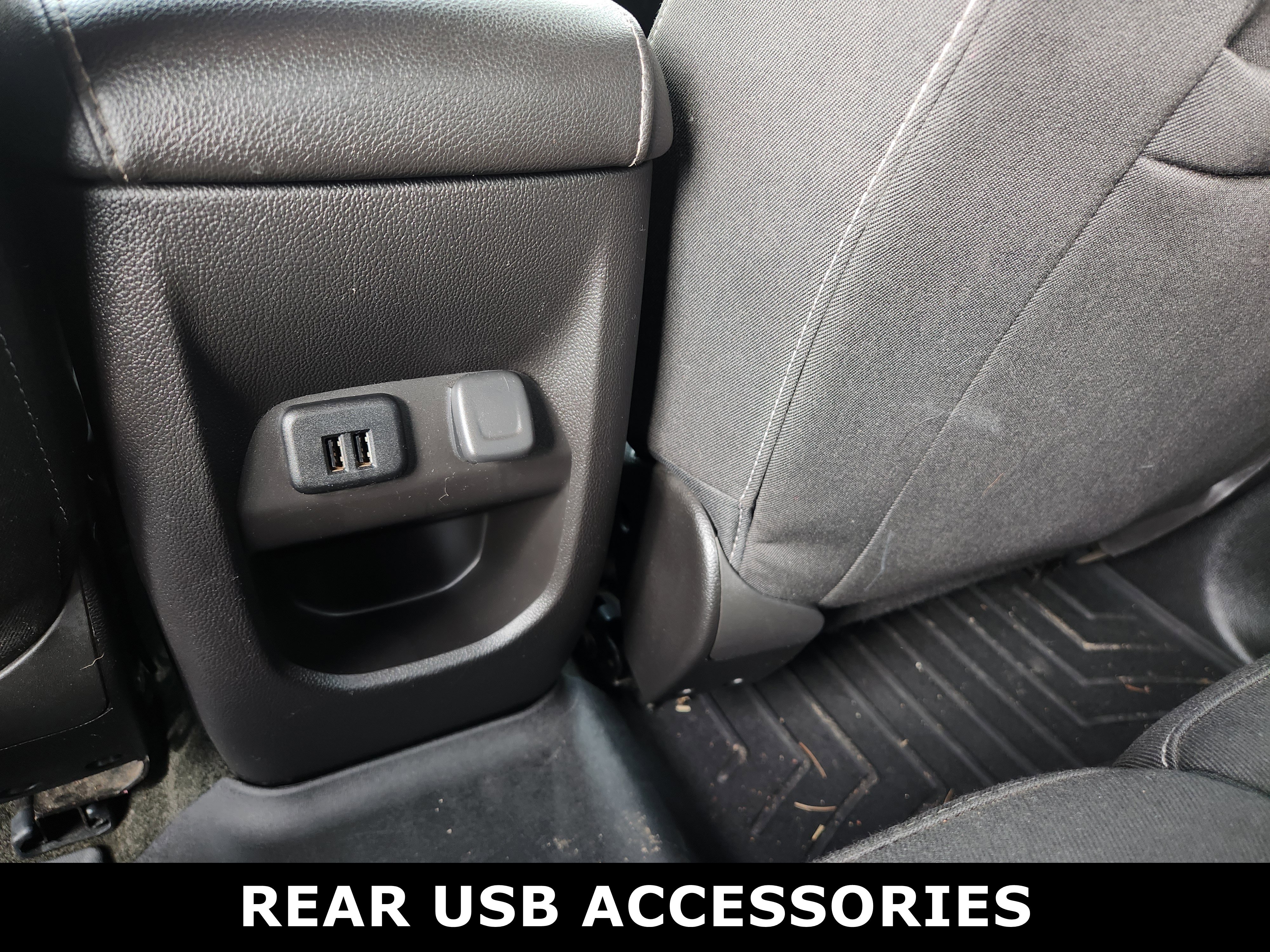 Used 2015 GMC Canyon SLE w/ SLE Convenience Package image 7