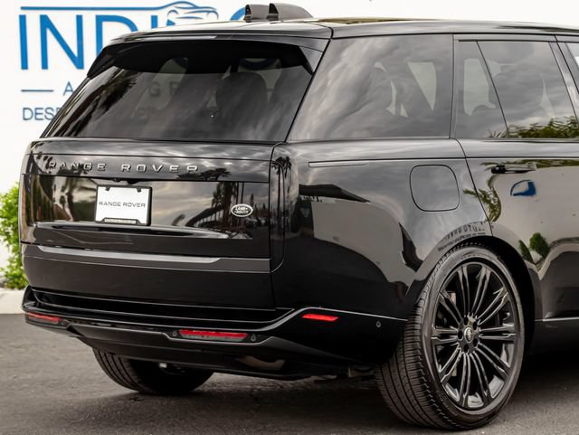 Used 2023 Land Rover Range Rover SE AWD/4WD image 7