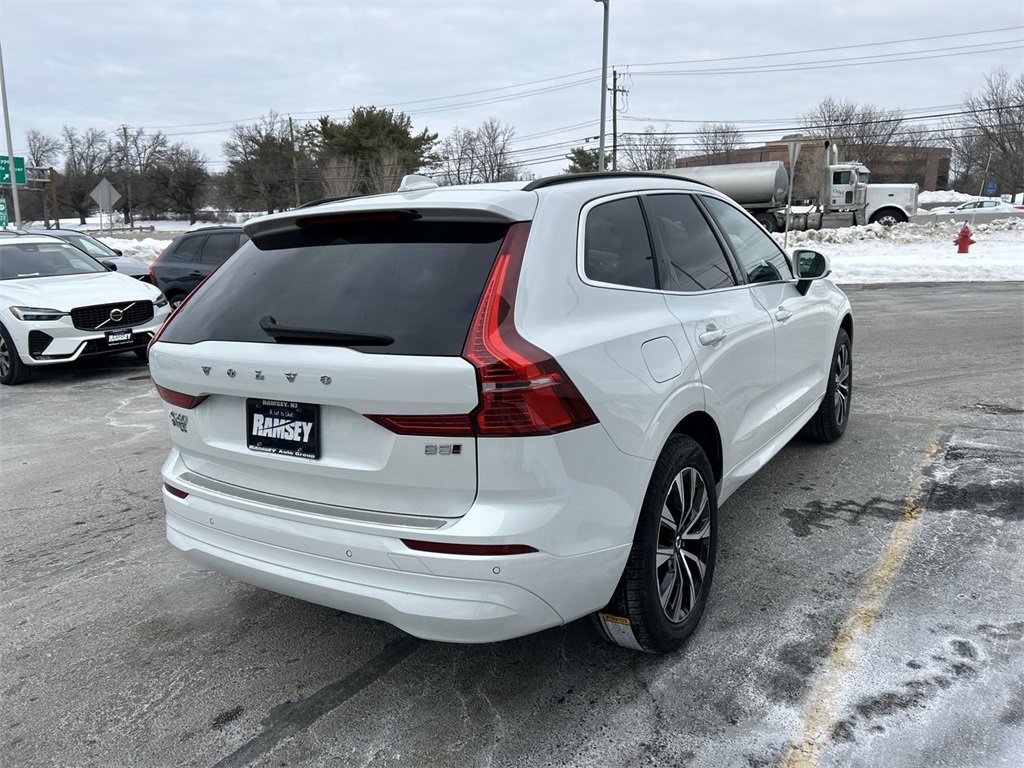 Certified 2023 Volvo XC60 B5 Core w/ Climate Package image 8