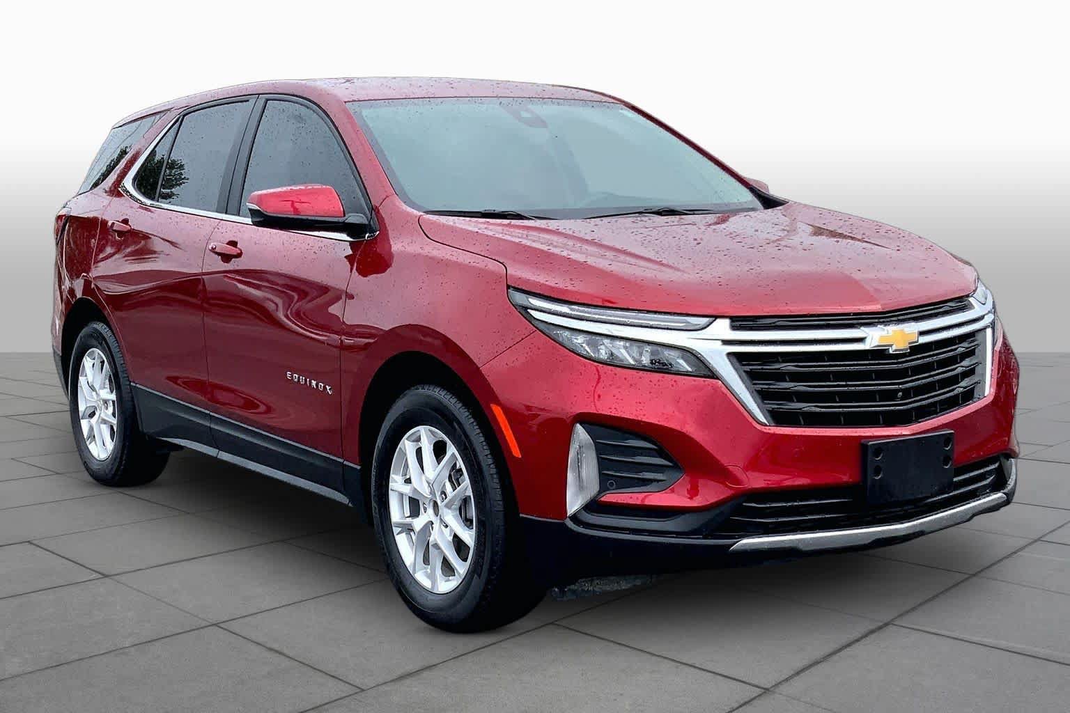 Used 2024 Chevrolet Equinox LT FWD image 3