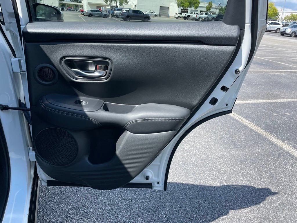 Certified 2025 Honda HR-V EX-L image 33