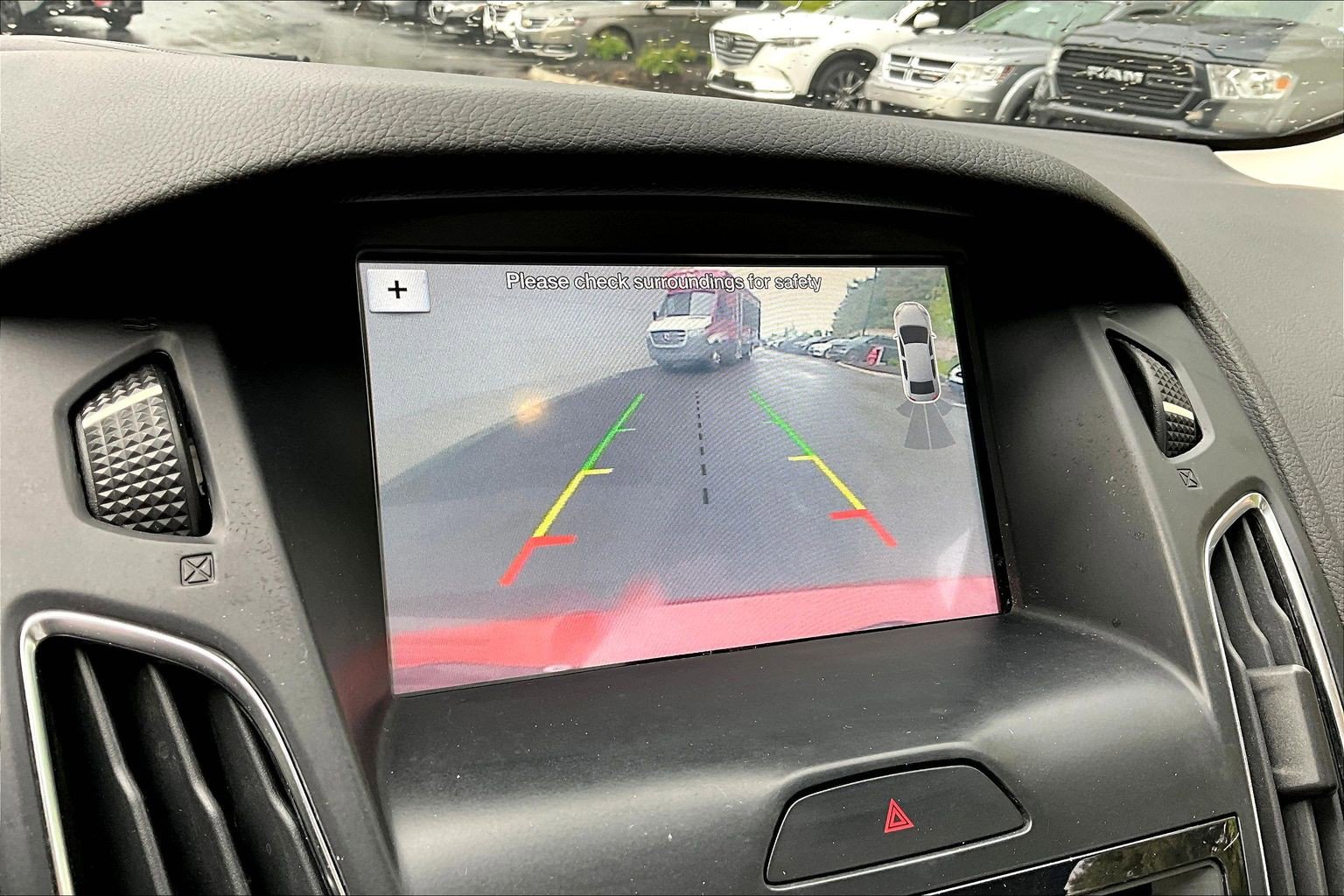 Used 2018 Ford Focus SEL FWD image 39