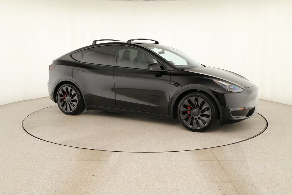 Used 2023 Tesla Model Y Performance AWD/4WD image 9