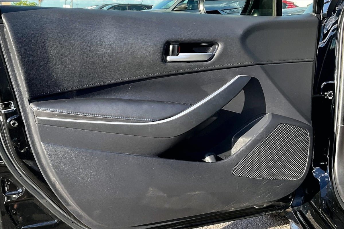 Used 2020 Toyota Corolla SE w/ Carpet Mat Package (TMS) FWD image 20