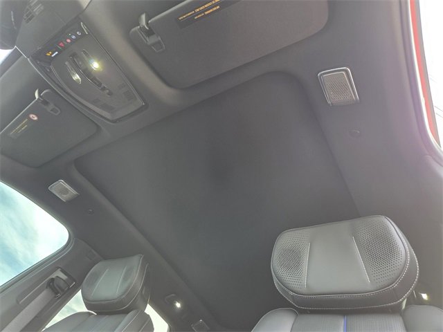 New 2026 Cadillac Lyriq V image 20