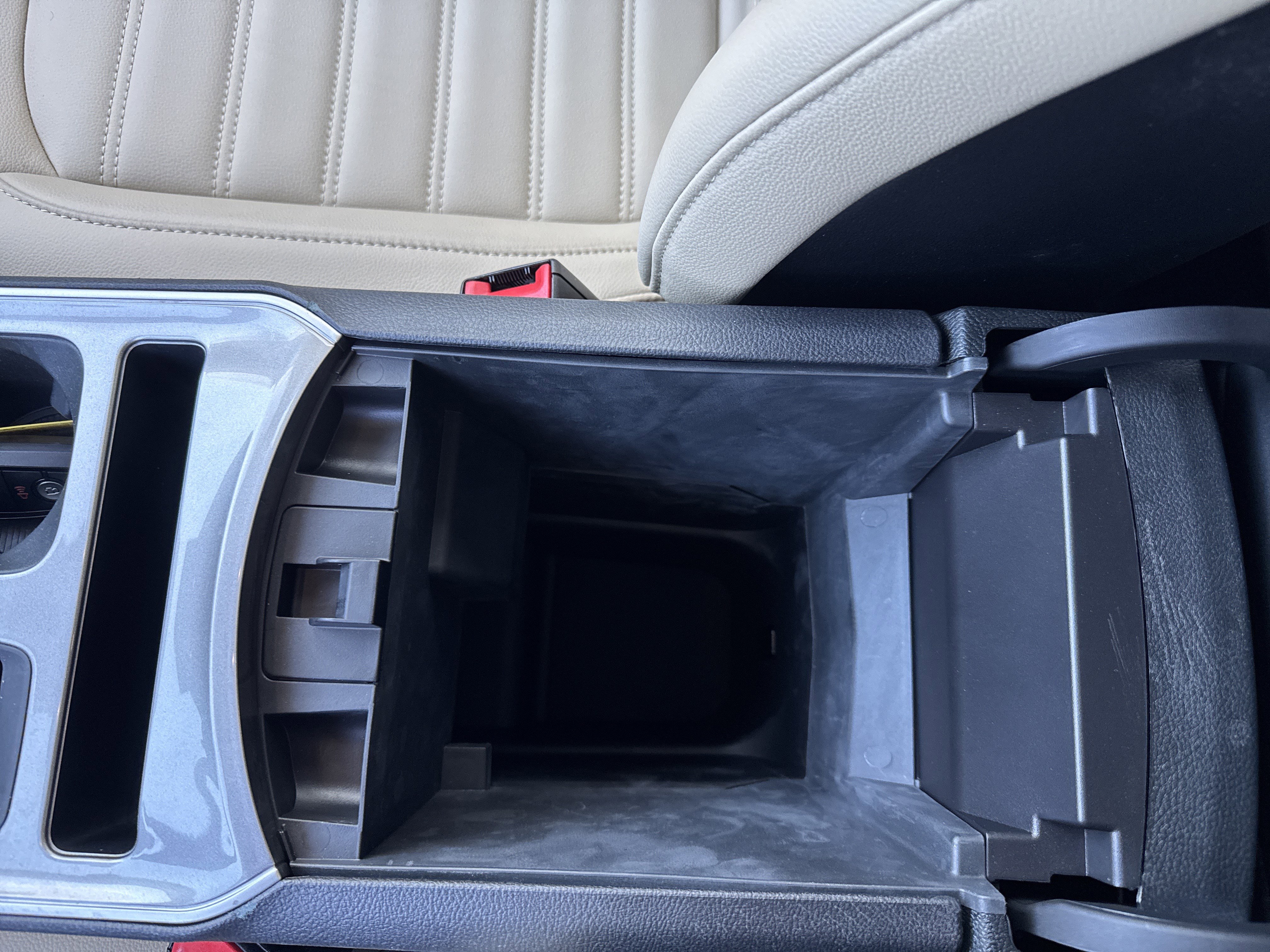 Used 2024 Ford Edge SEL image 39