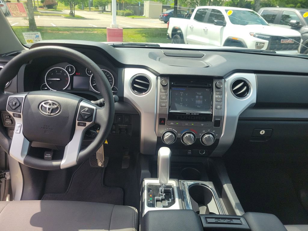 Used 2016 Toyota Tundra SR5 w/ SR5 Upgrade Package RWD image 25