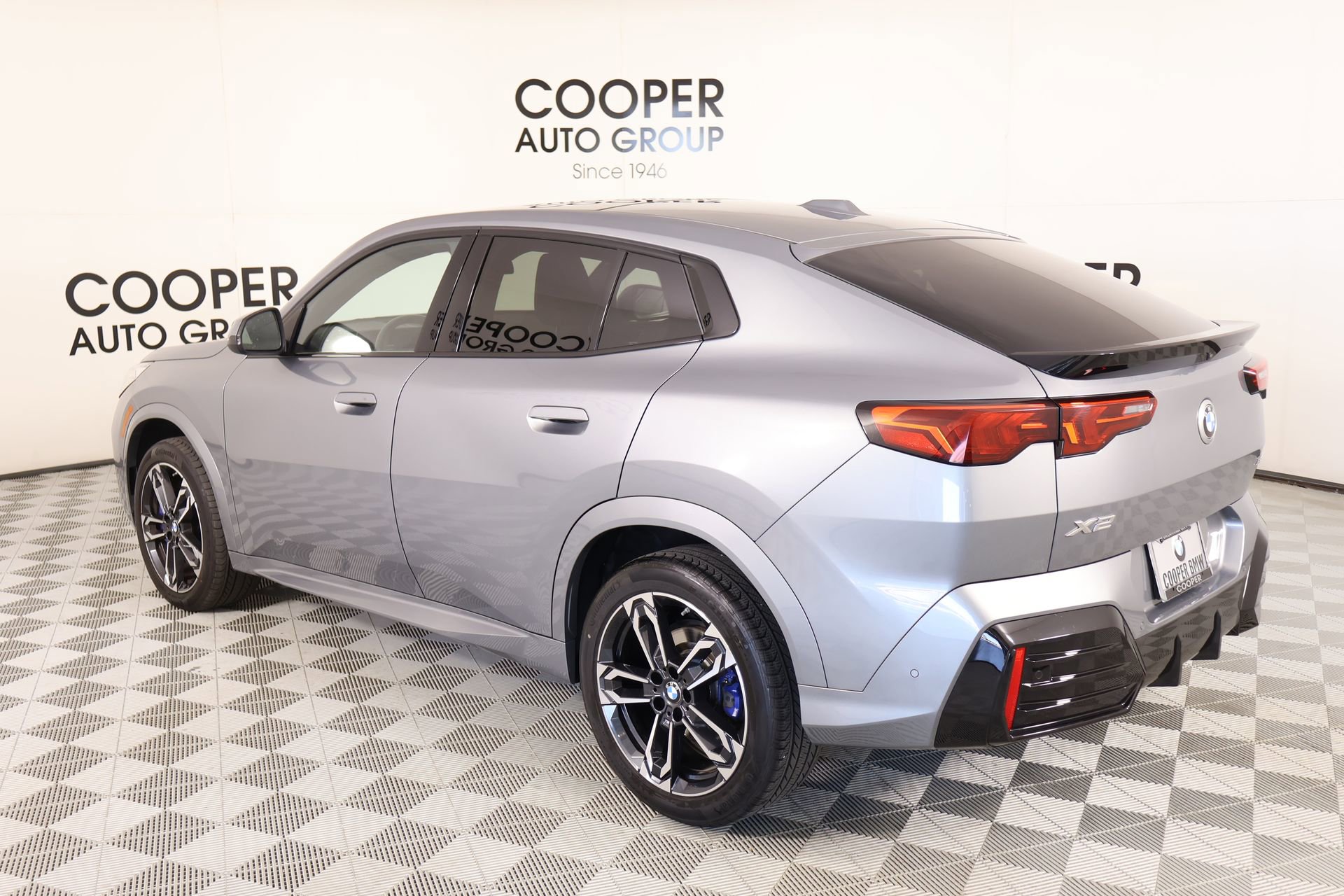 Used 2025 BMW X2 xDrive28i w/ M Sport Package image 24