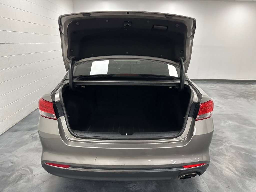 Used 2016 Kia Optima EX image 8