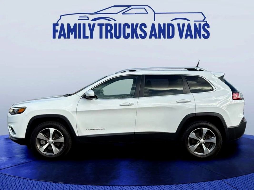 Used 2020 Jeep Cherokee Limited image 2