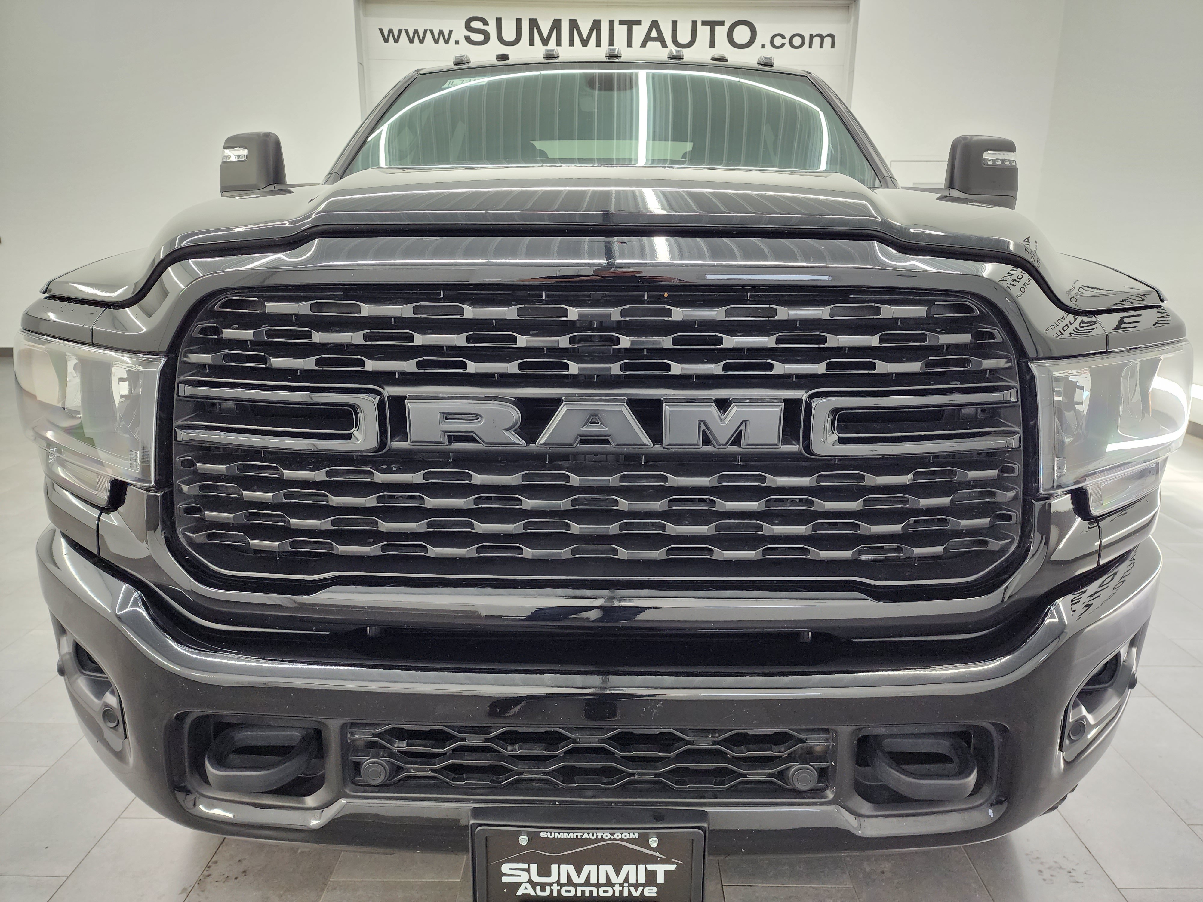 Used 2024 RAM 2500 Lone Star w/ Night Edition AWD/4WD image 19