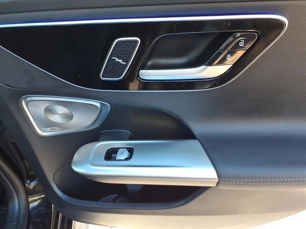 Used 2024 Mercedes-Benz C 300 4MATIC Sedan w/ AMG Line w/ Night Package image 15