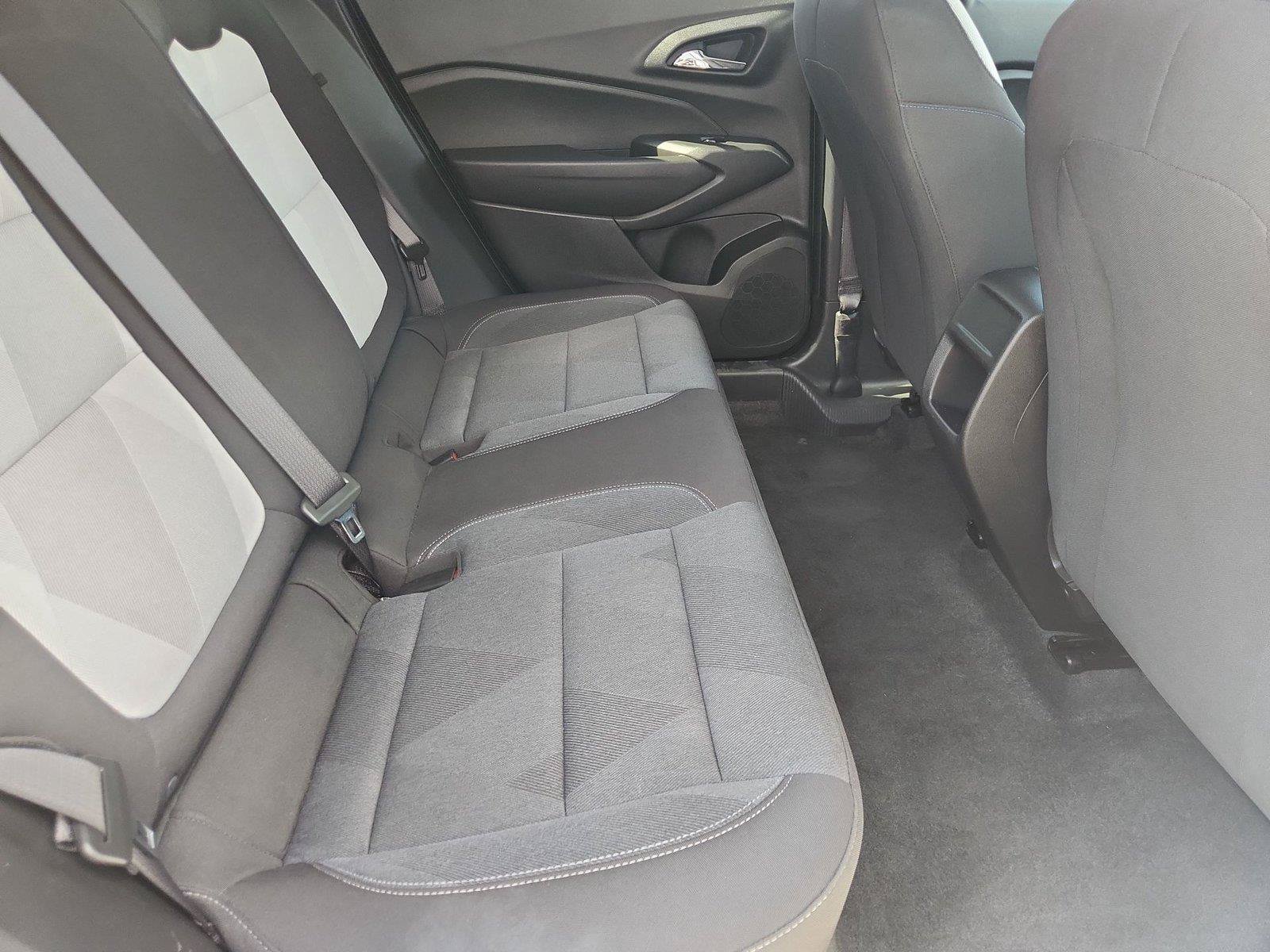 Used 2025 Chevrolet Trax LS FWD image 23