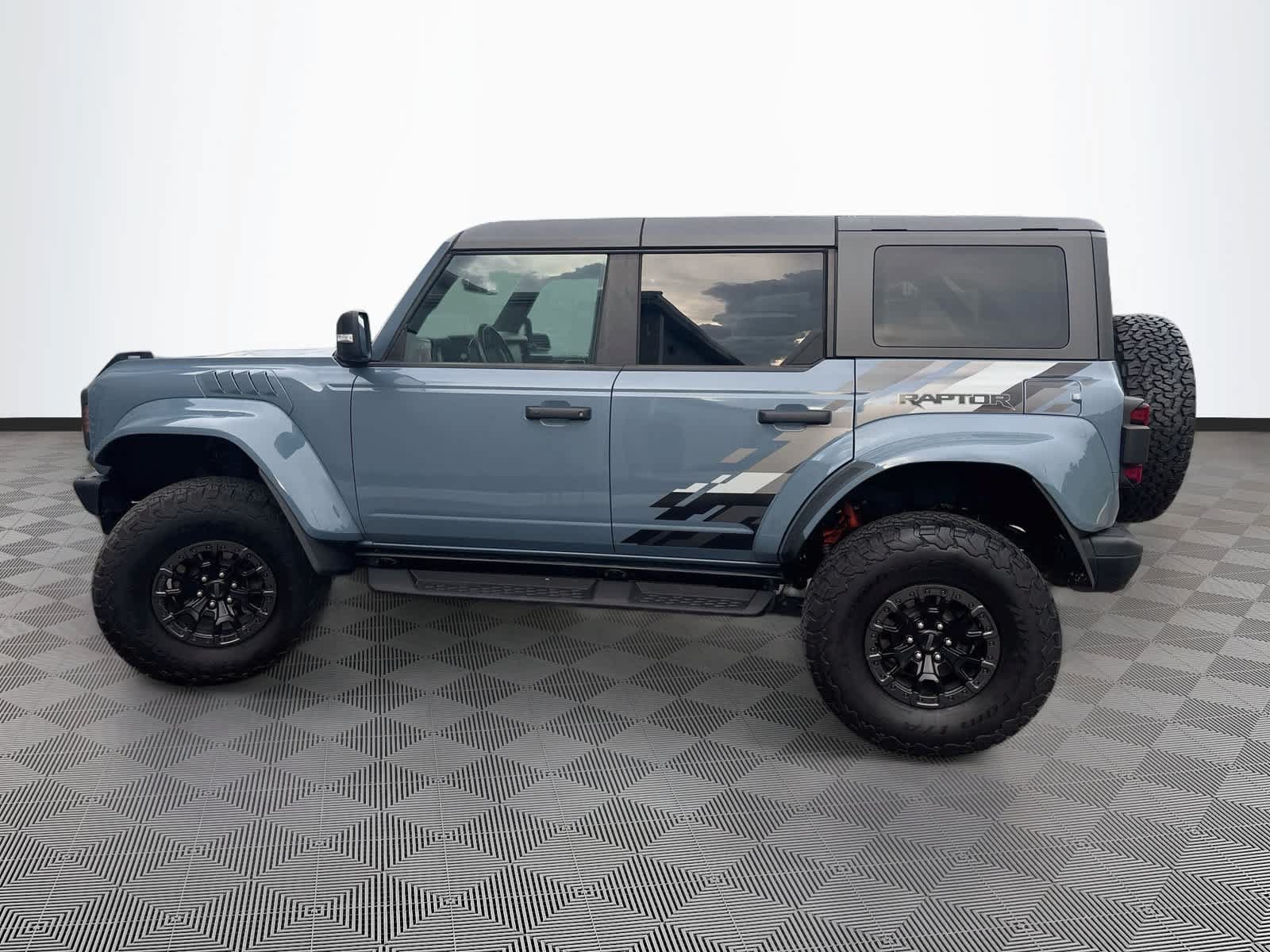 Used 2024 Ford Bronco Raptor w/ Interior Carbon Fiber Pack 6 AWD/4WD image 8