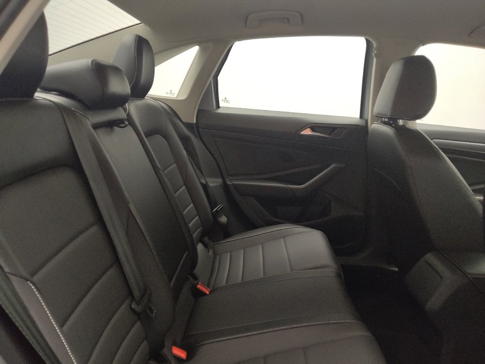 Used 2024 Volkswagen Jetta SE image 19
